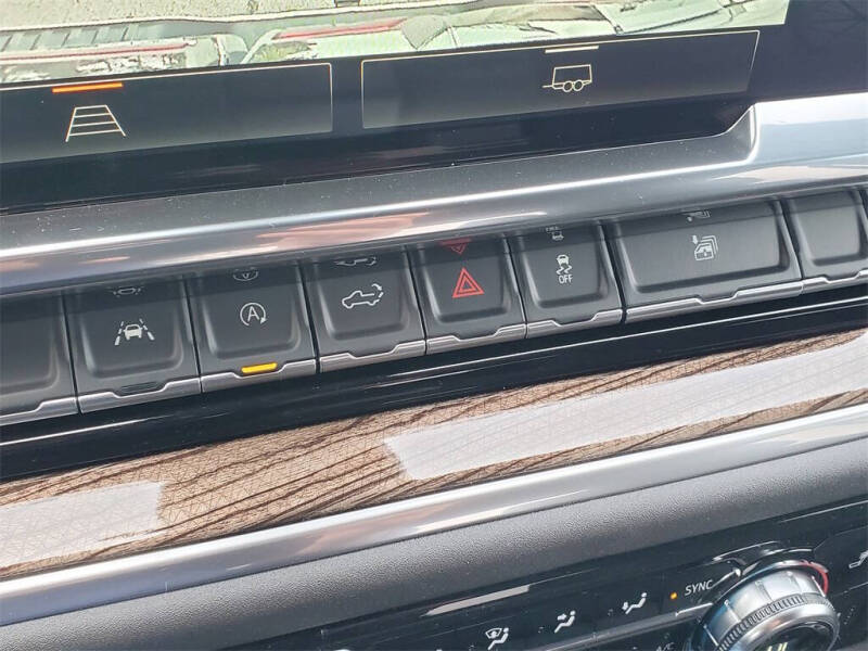 2026 GMC Sierra 1500 Elevation Standard