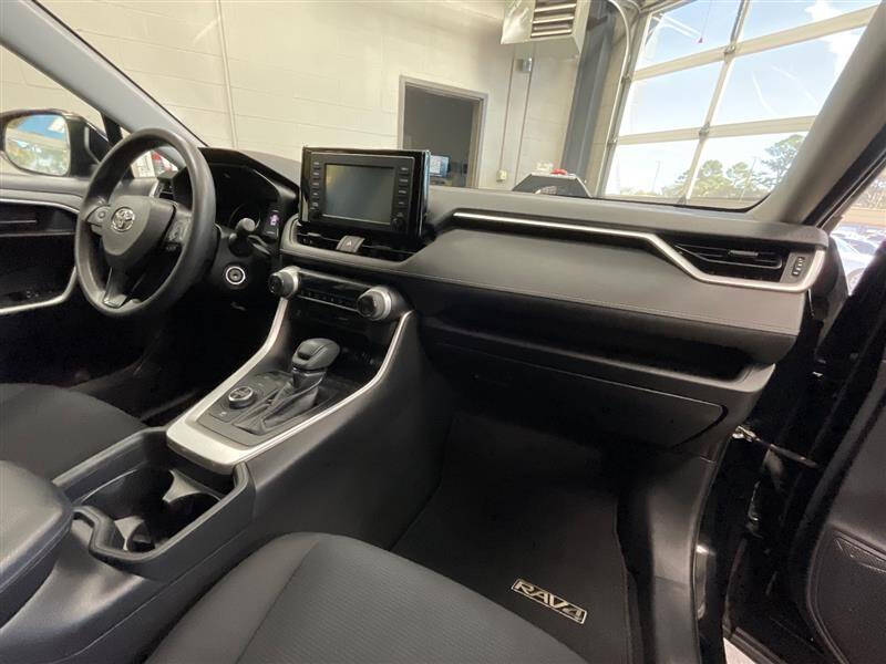 2019 Toyota RAV4 Hybrid LE