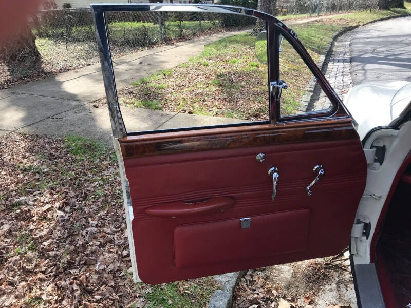 1967 Jaguar Mark II  3.8L S type