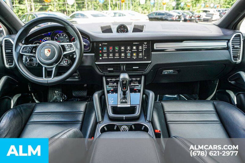 2023 Porsche Cayenne Coupe Platinum Edition