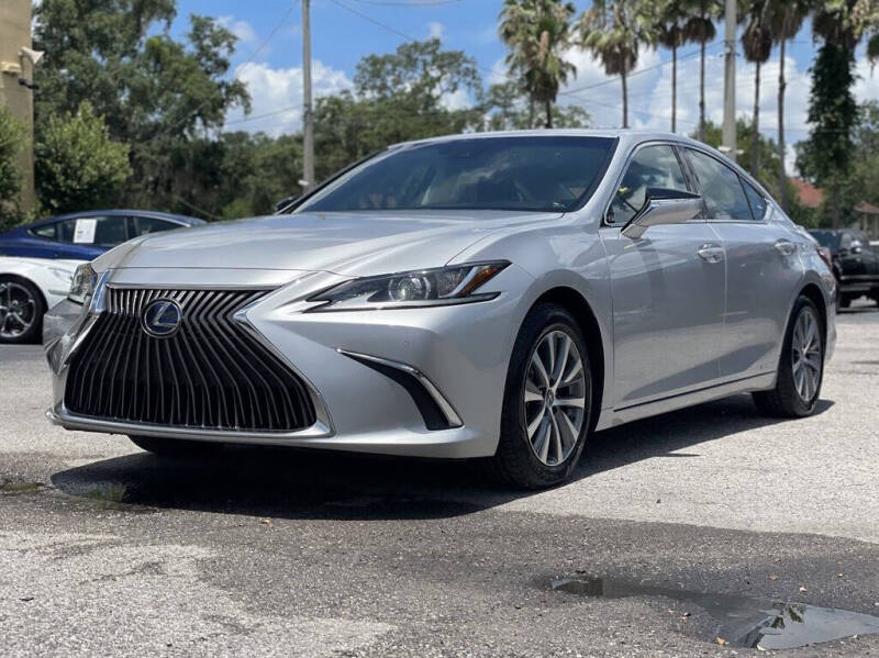 2020 Lexus ES 300h