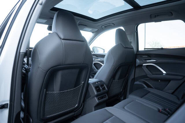 2025 Audi Q5 quattro Prestige TFSI