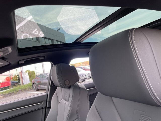 2025 Audi Q3 quattro S line Premium 45 TFSI