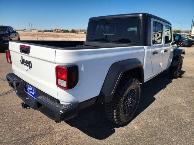 2025 Jeep Gladiator Sport S