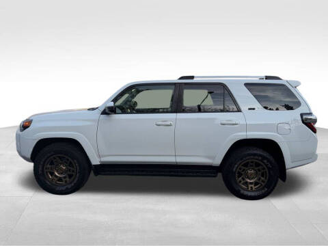 2020 Toyota 4Runner SR5