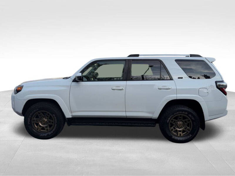 2020 Toyota 4Runner SR5