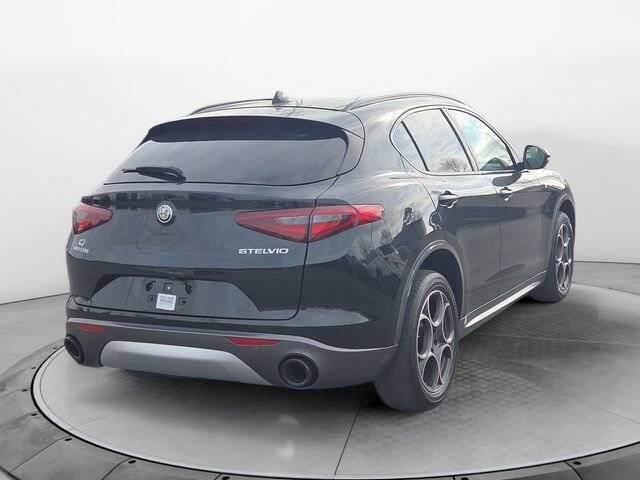 2022 Alfa Romeo Stelvio Ti