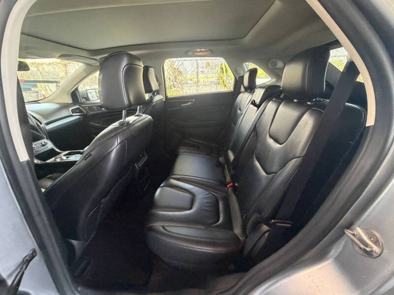 2021 Ford Edge Titanium