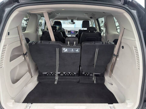 2017 Chrysler Pacifica Touring-L Plus