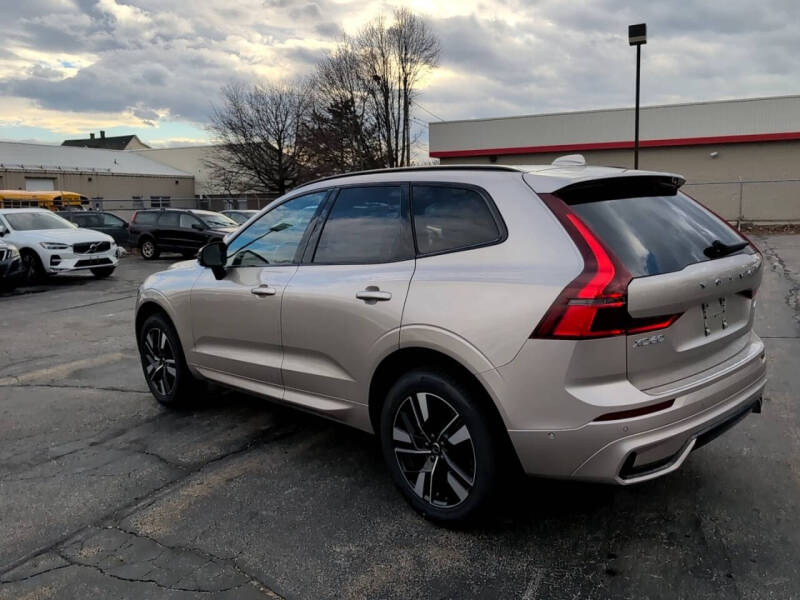 2026 Volvo XC60 B5 Plus