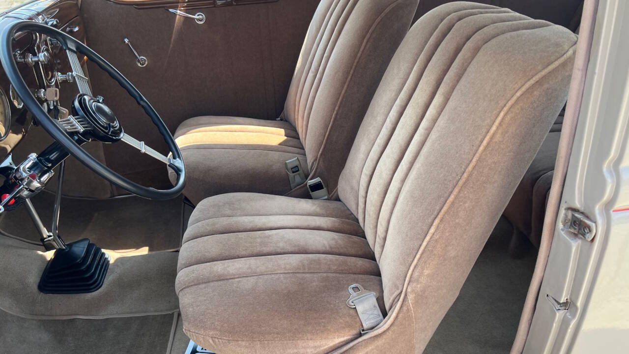 1936 Ford Custom 7