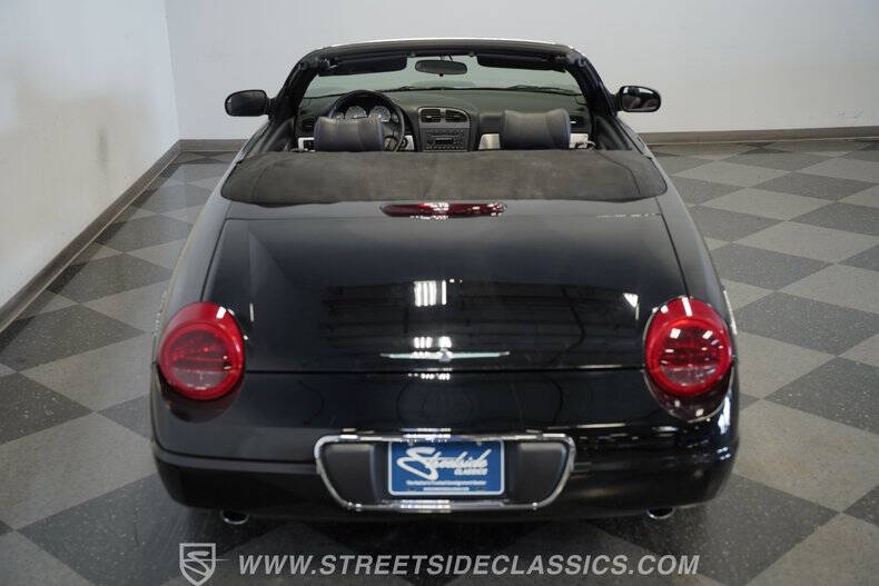 2003 Ford Thunderbird