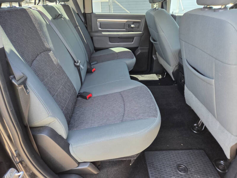 2015 RAM 1500 SLT