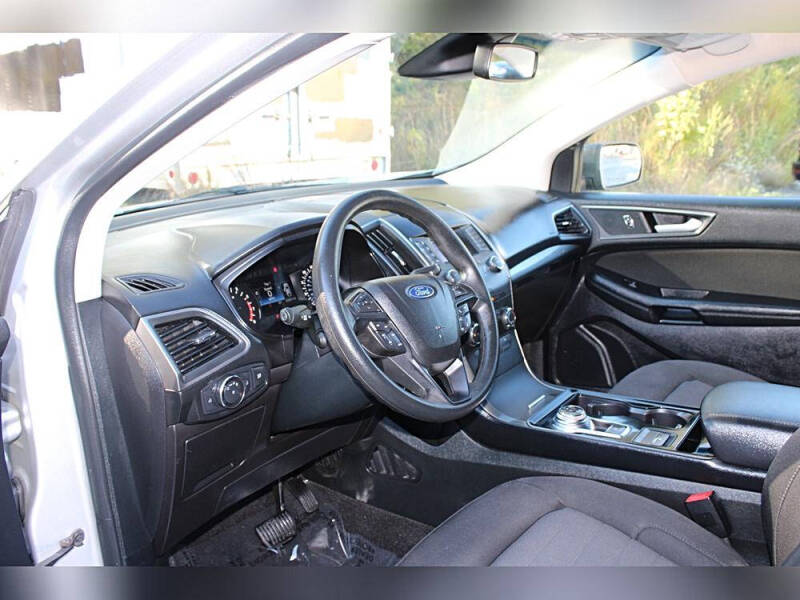 2019 Ford Edge SE