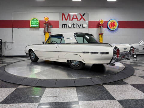 1962 Ford Thunderbird