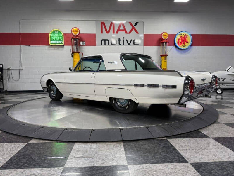 1962 Ford Thunderbird