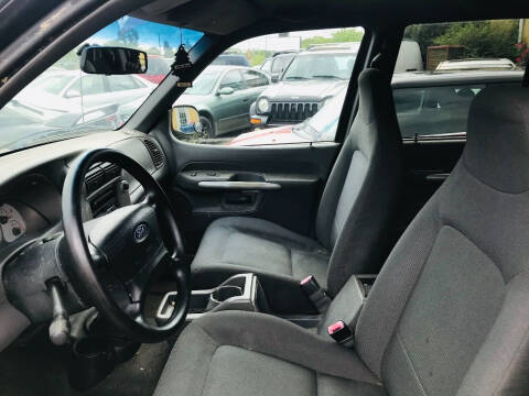 2002 Ford Explorer Sport Trac Value