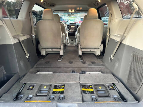 2014 Toyota Sienna L 7-Passenger