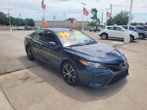 2020 Toyota Camry SE