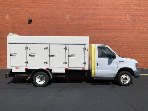 2018 Ford E-Series E-450 SD