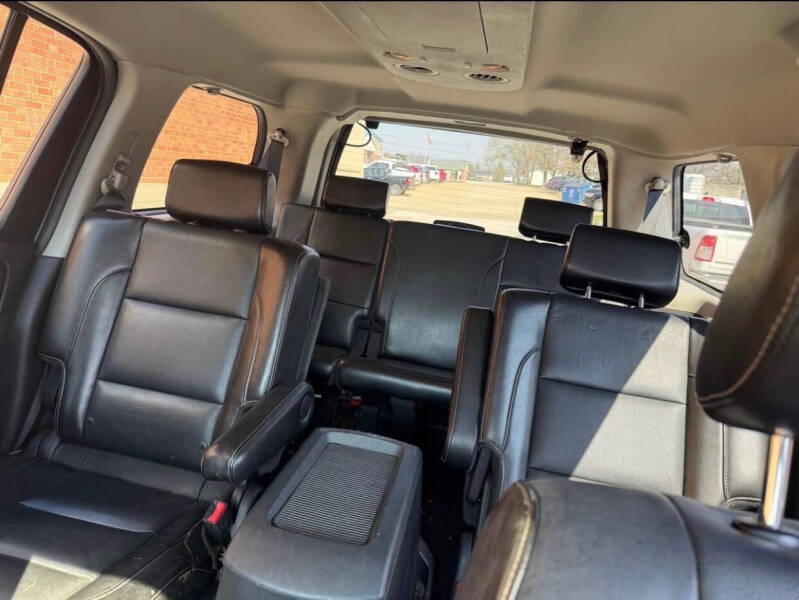 2011 Nissan Armada Platinum
