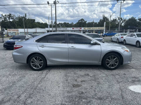 2017 Toyota Camry SE