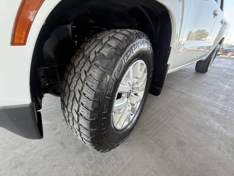 2022 Nissan Frontier SV
