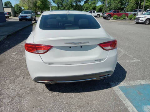 2015 Chrysler 200 C