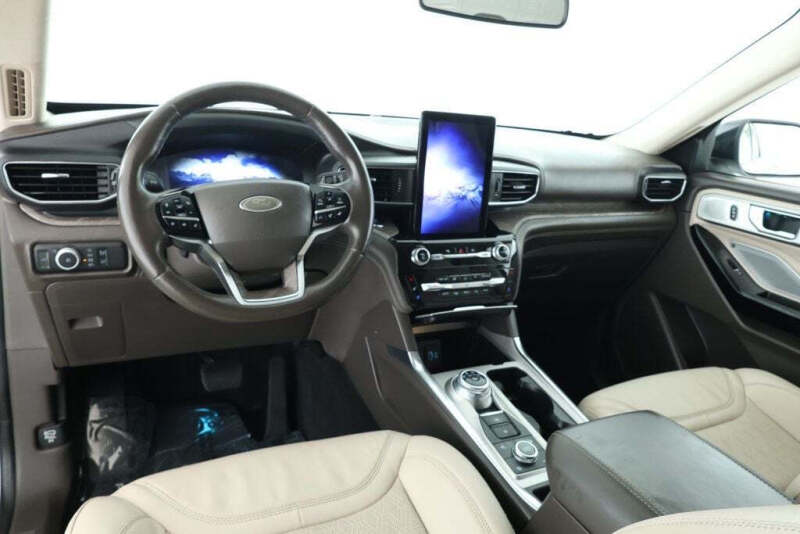 2022 Ford Explorer Platinum
