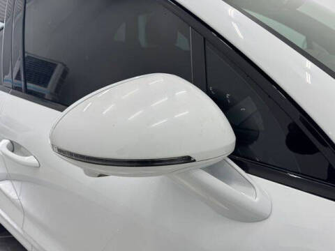 2022 Porsche Macan S