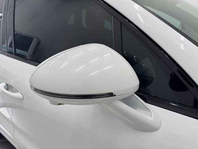 2022 Porsche Macan S