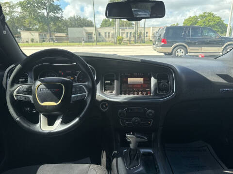 2015 Dodge Charger SXT