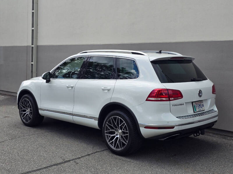 2017 Volkswagen Touareg V6 Executive