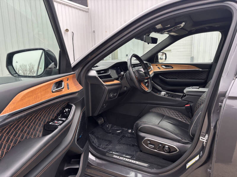 2022 Jeep Grand Cherokee L Summit Reserve