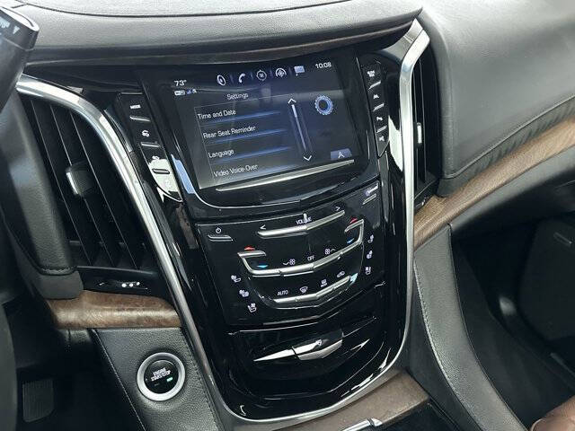 2017 Cadillac Escalade ESV Premium Luxury