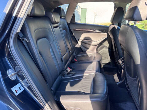 2012 Audi Q5 3.2 quattro Premium Plus