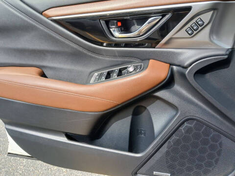 2022 Subaru Outback Touring XT