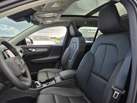 2026 Volvo XC40 B5 Plus