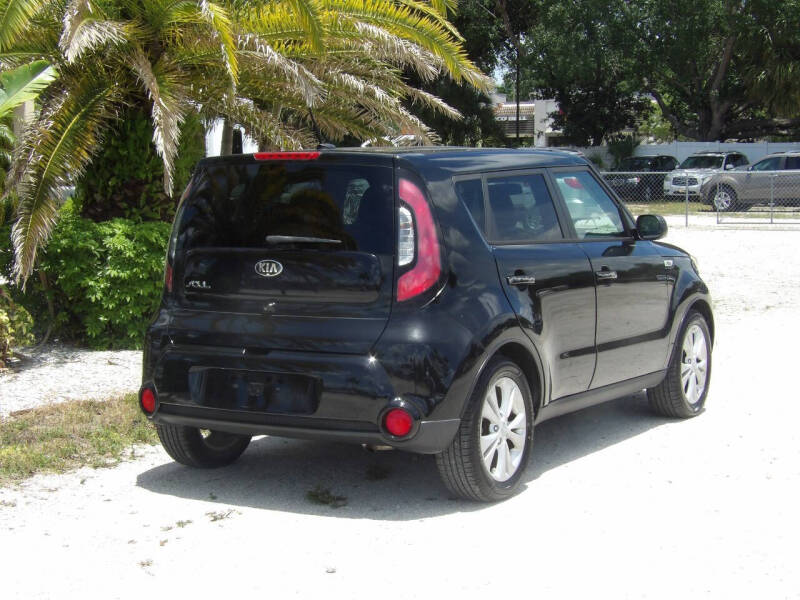 2016 Kia Soul +