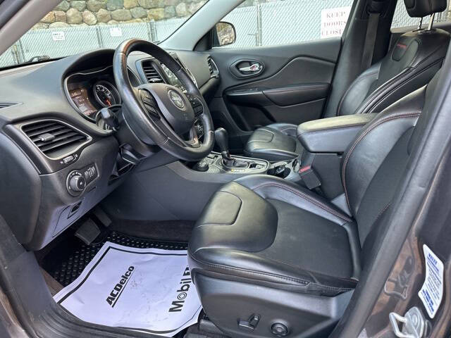 2019 Jeep Cherokee Trailhawk