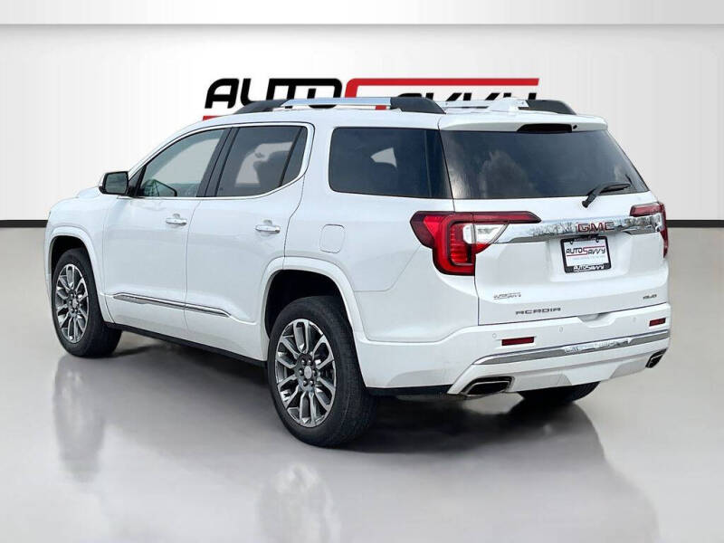 2023 GMC Acadia Denali