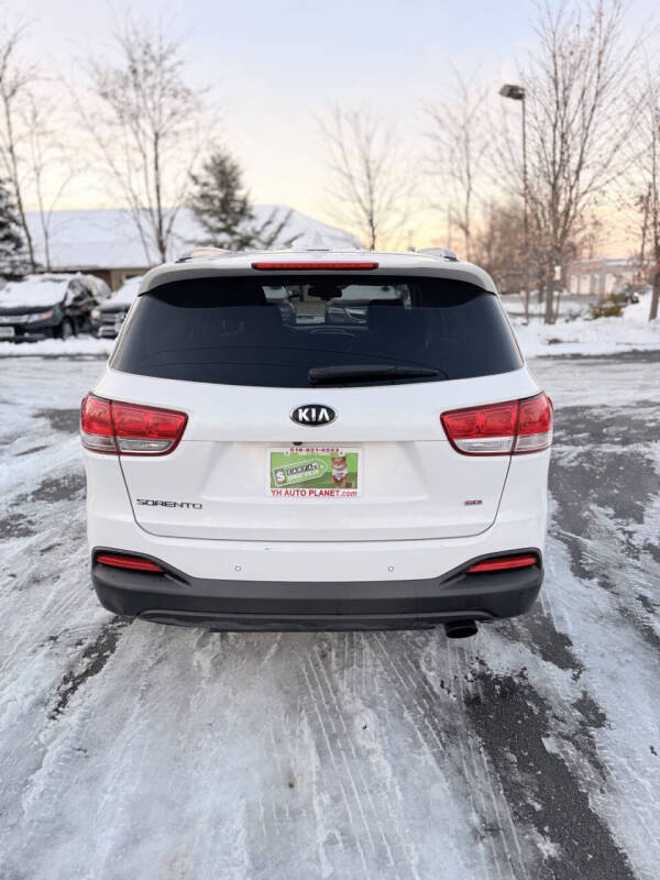 2017 Kia Sorento LX