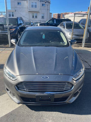 2013 Ford Fusion Hybrid SE