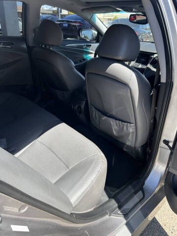 2011 Hyundai Sonata Hybrid