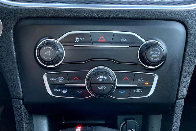 2015 Dodge Charger SXT