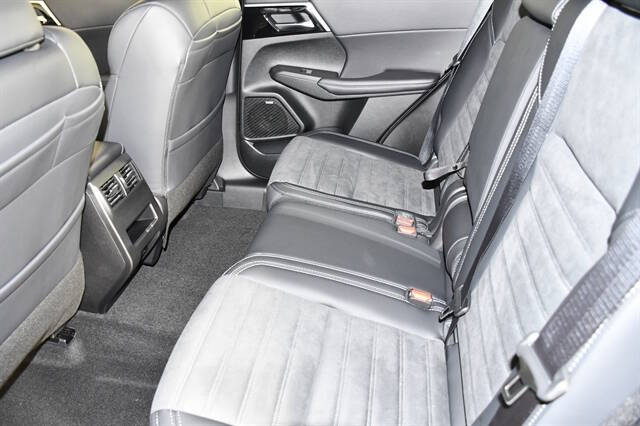 2026 Mitsubishi Outlander LE