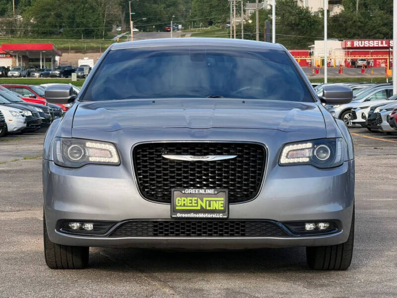 2016 Chrysler 300