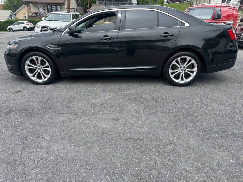 2013 Ford Taurus SHO