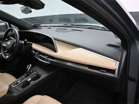 2024 Cadillac XT4 Luxury