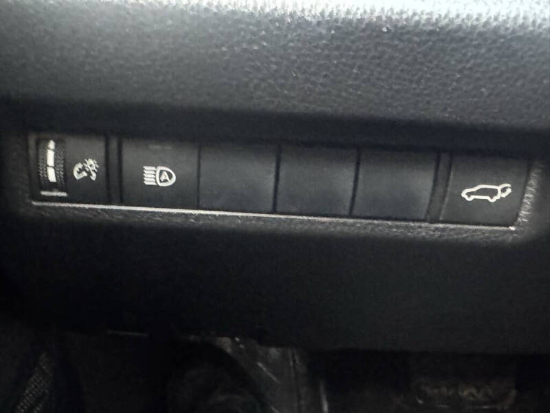 2019 Toyota RAV4 Hybrid XLE